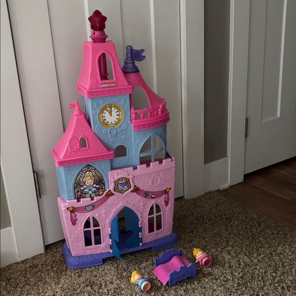 Fisher-Price Little People Disney Princess Magical Wand Palace playset. - Picture 4 of 4